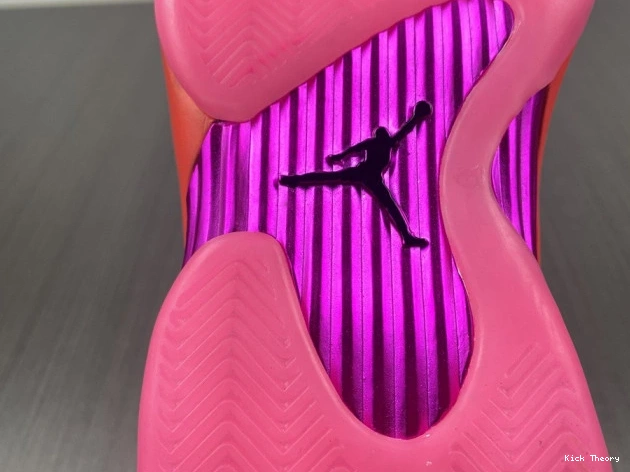Kicked Out Shoe Store Low Jordan (W) Shocking 14 Pink DH4121-600 Retro 0820